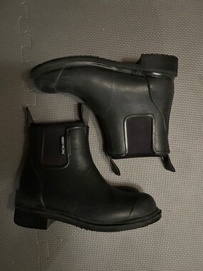 Merri People Bobbi Ankle Rain Boot (Gumboot)